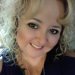 Meet your Posher, Laurie